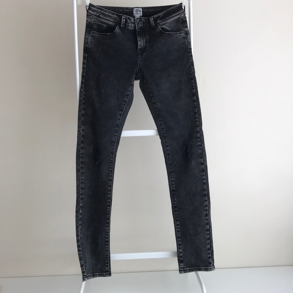 NWOT ASOS Ripped Skinny Jeans